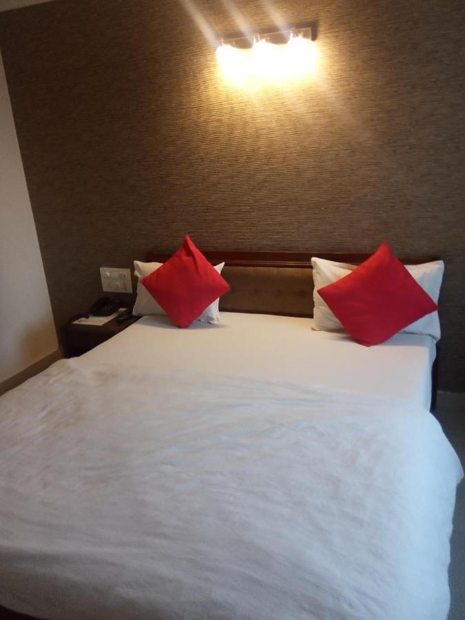 Hotel Apex أحمد أباد المظهر الخارجي الصورة