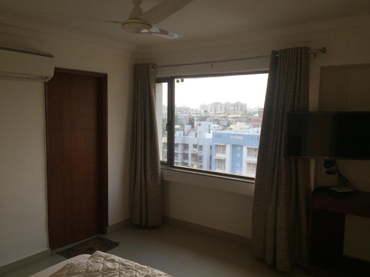 Hotel Apex أحمد أباد المظهر الخارجي الصورة