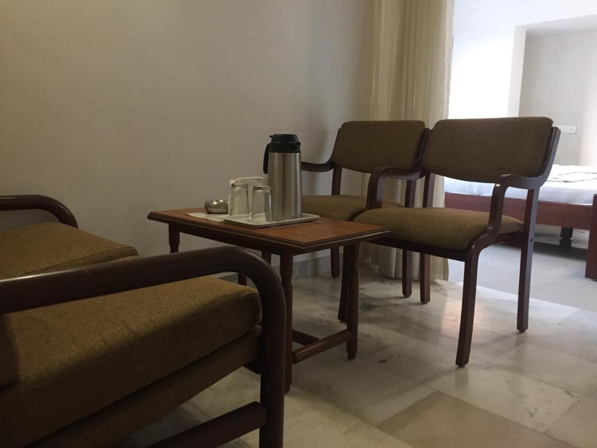 Hotel Apex أحمد أباد المظهر الخارجي الصورة