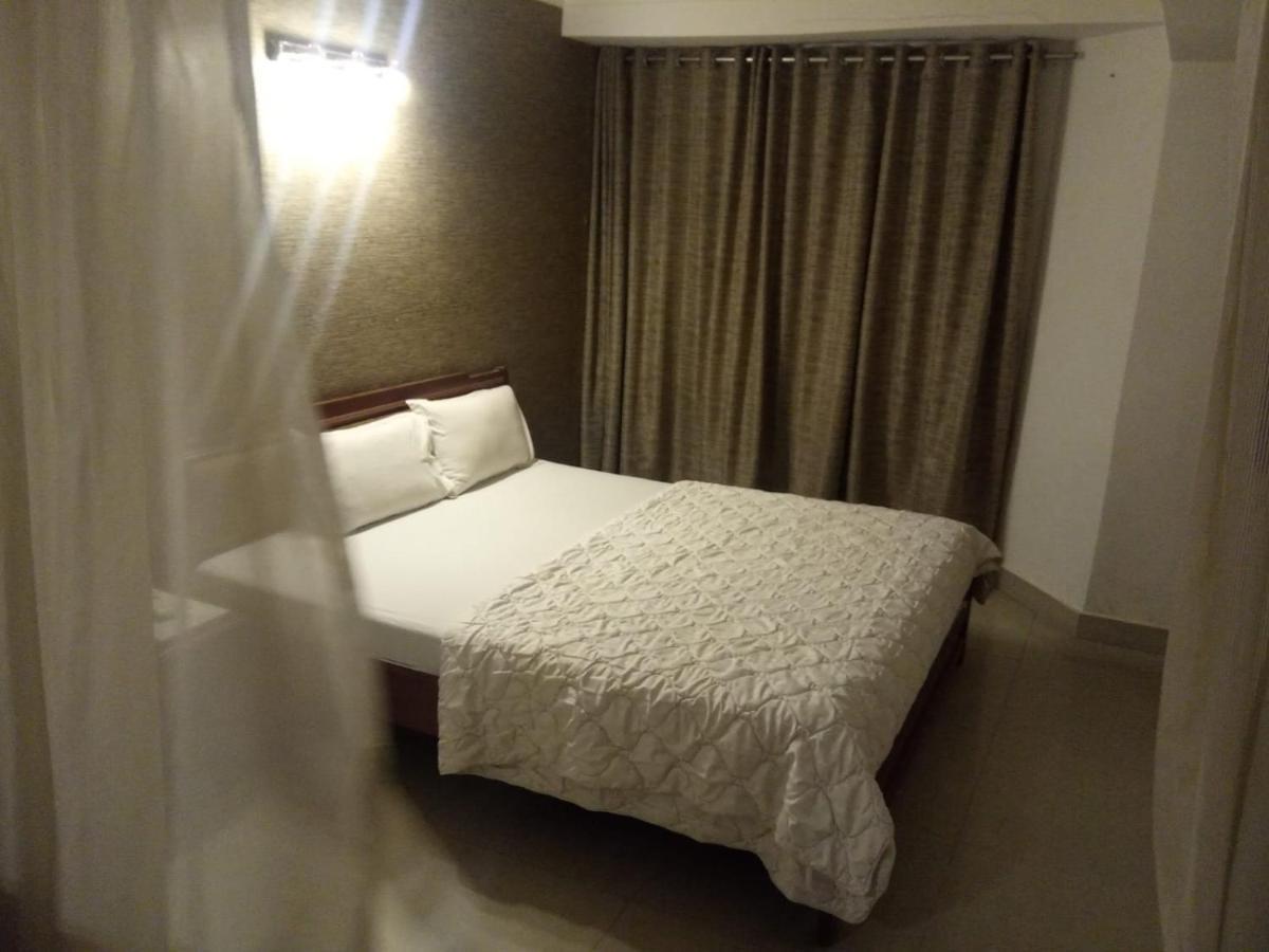 Hotel Apex أحمد أباد المظهر الخارجي الصورة