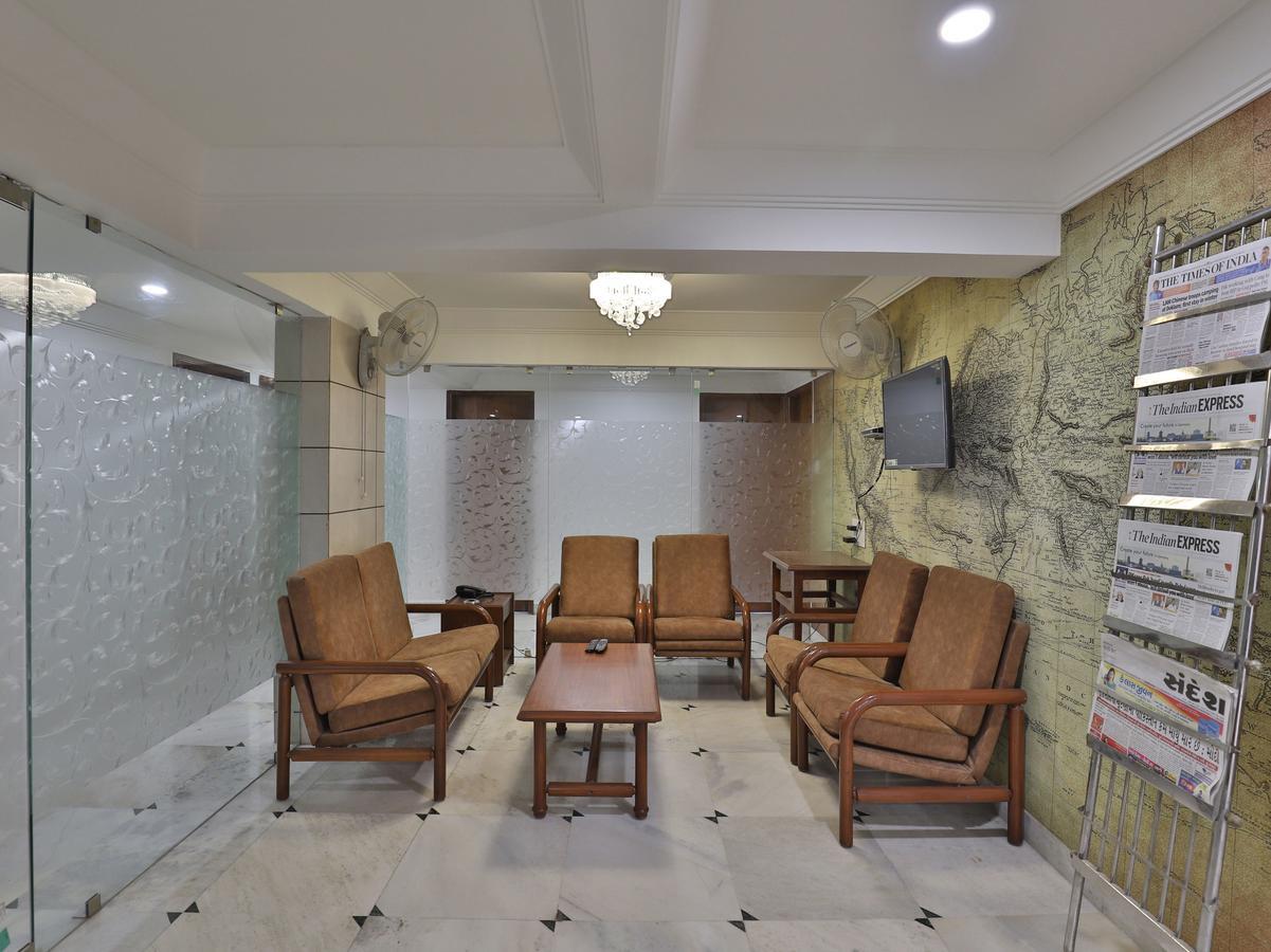 Hotel Apex أحمد أباد المظهر الخارجي الصورة